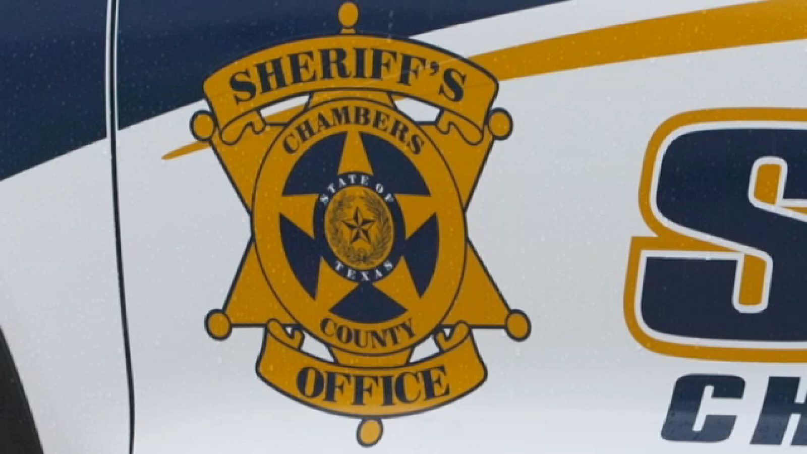 Man flew into New York, drove to Texas to steal money from senior couple in Chambers County, investigators say