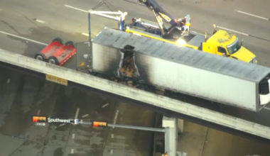 Lanes cleared after 18-wheeler hauling tomatoes catches fire along Southwest Freeway northbound at Bellaire: HPD