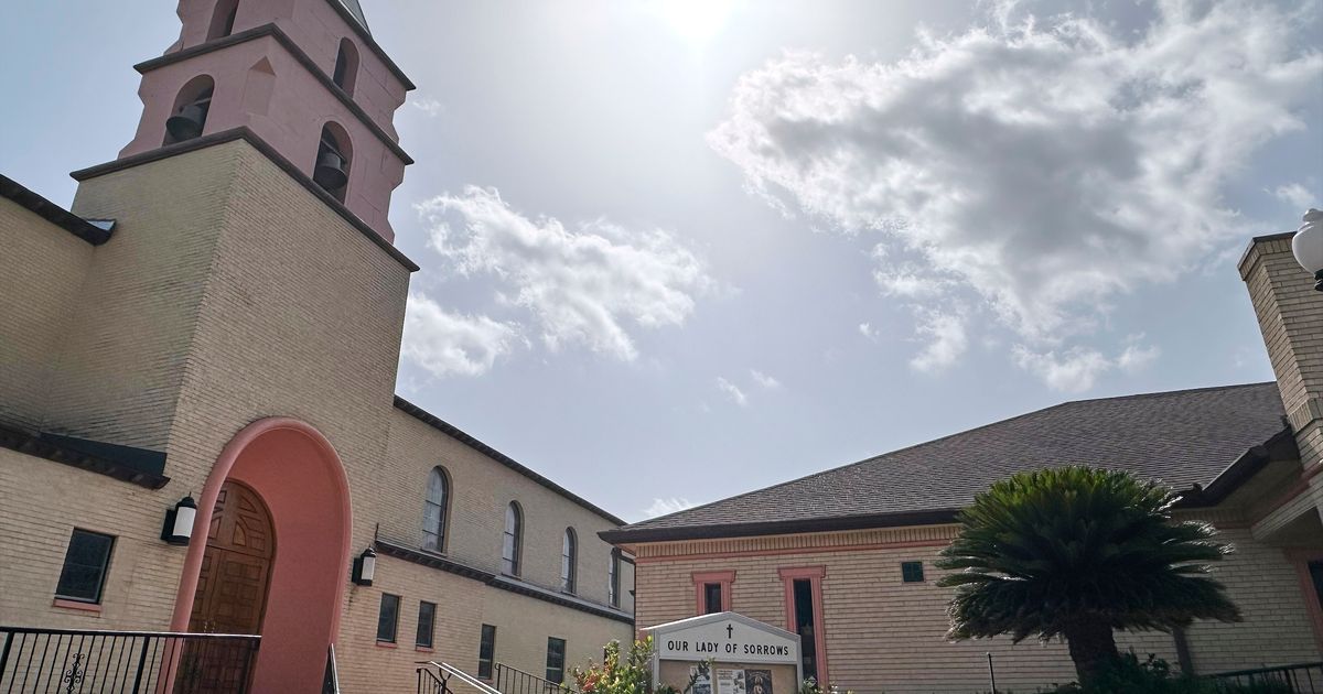 ICE releases a Texas nun intercepted walking to church dressed in her habit :: WRAL.com