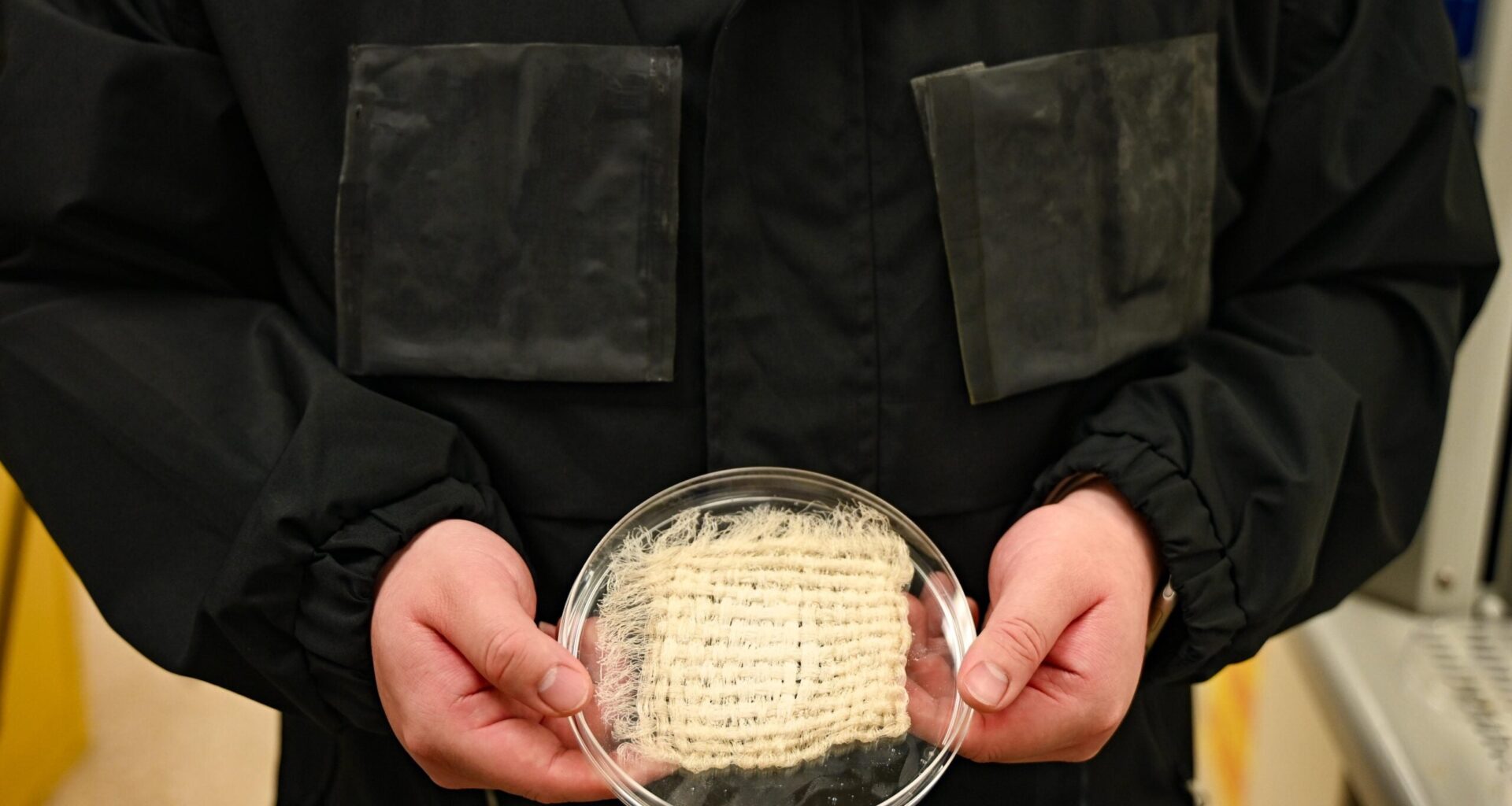 This Jacket Pulls Drinking Water From Thin Air - UT Austin News