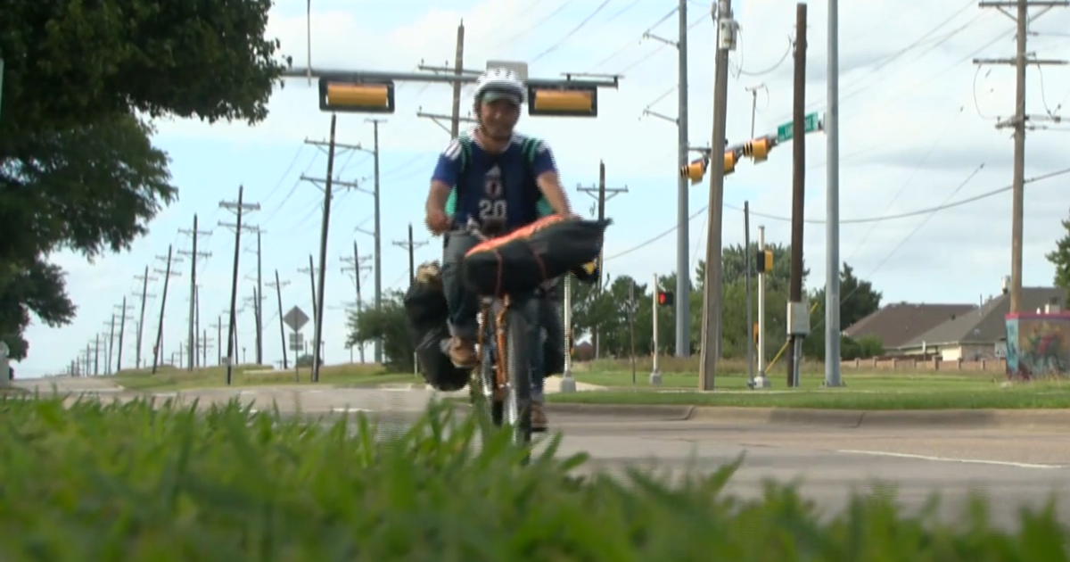 Man bikes from Pittsburgh to Dallas to watch his home team's World Cup match