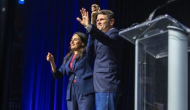 Talarico, Hinojosa equate GOP to pickpockets at Dem convention