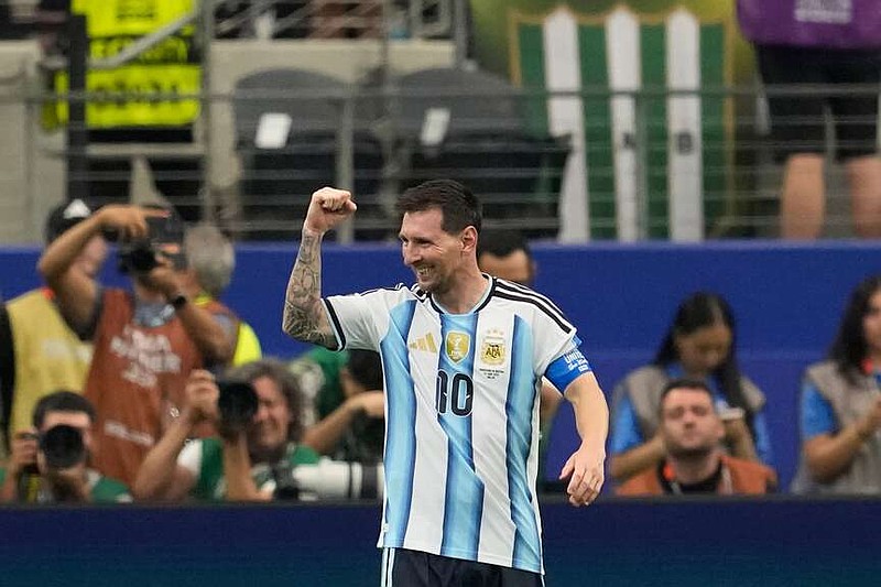 Argentina's Lionel Messi celebrates scoring his side's second goal against Austria during the World Cup Group J soccer match in Arlington, Texas, near Dallas, Monday, June 22, 2026. (AP Photo/Tony Gutierrez)