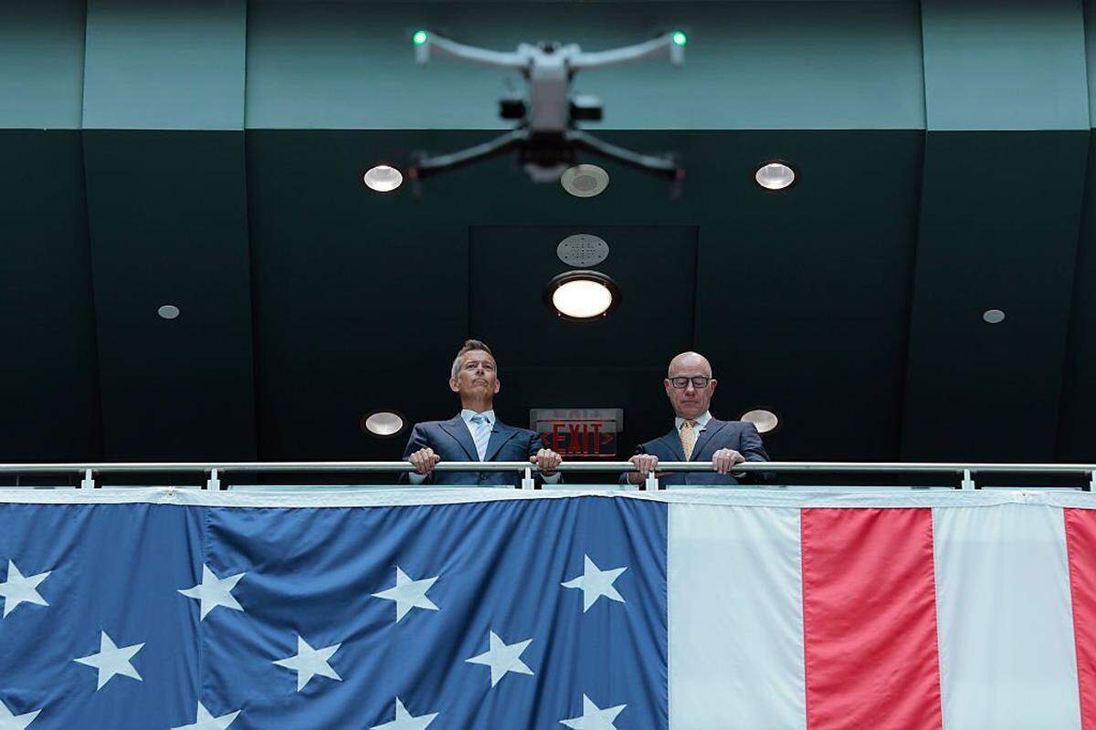 WASHINGTON, DC - AUGUST 05: U.S. Transportation Secretary Sean Duffy and FAA Administrator Bryan Bedford observe a Skydio X10 drone hover in the atrium of the Department of Transportation Headquarters on August 05, 2025 in Washington, DC. Department of Transportation officials held a news conference to unveil a proposed new rule for drone operators, called Beyond Visual Line of Sight (BVLOS), which would make it easier for companies, specifically delivery companies, to operate drones beyond the operator's line of sight without needing a waiver. (Photo by Anna Moneymaker/Getty Images)