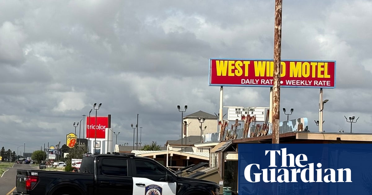 Texas shooting leaves one person dead and nine others in hospital | Texas