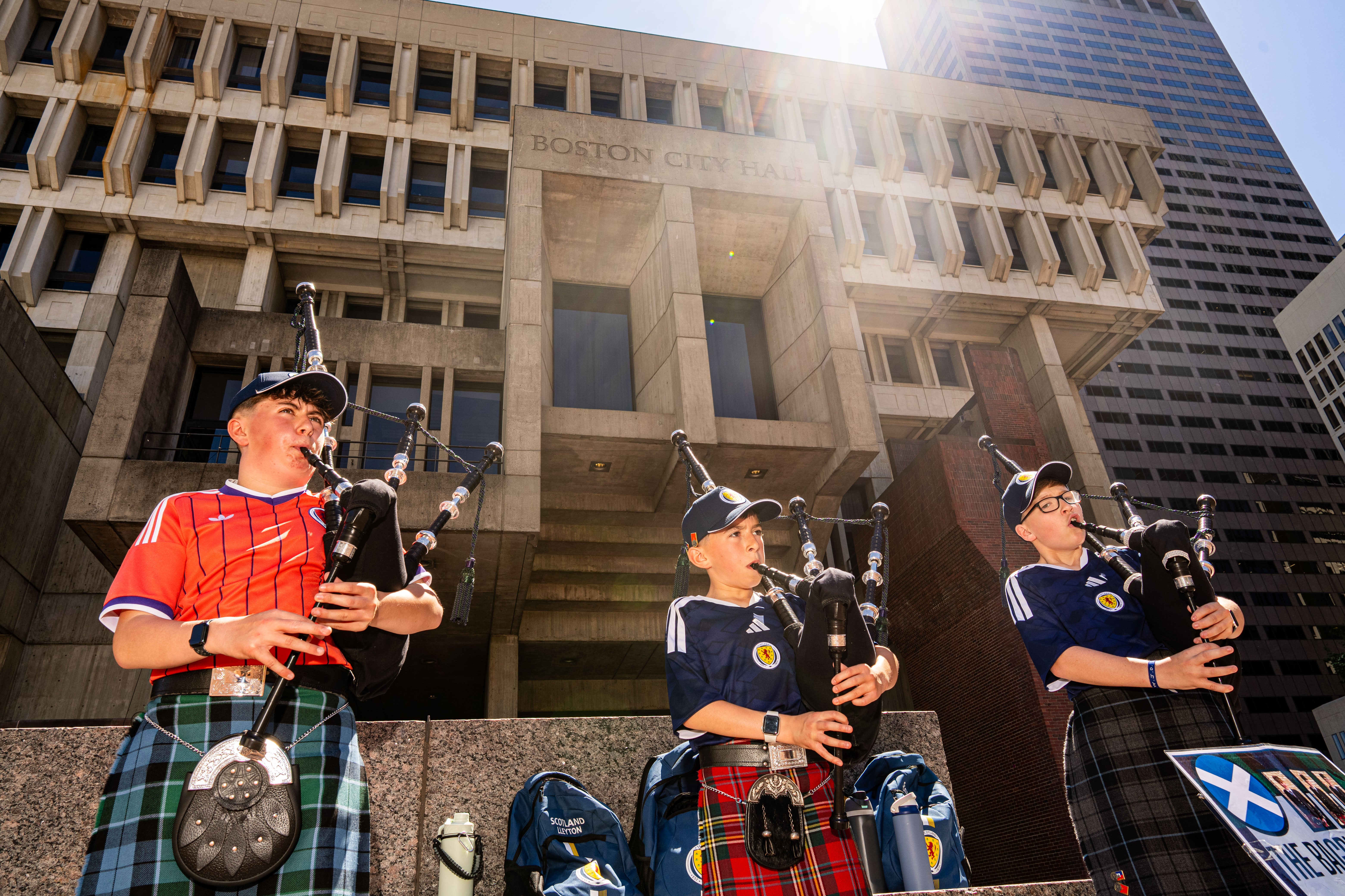 Scotland fans play the bagpipes in Boston