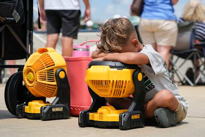 Need a break from the Texas heat? Reliant offering free cooling centers and assistance across Houston area