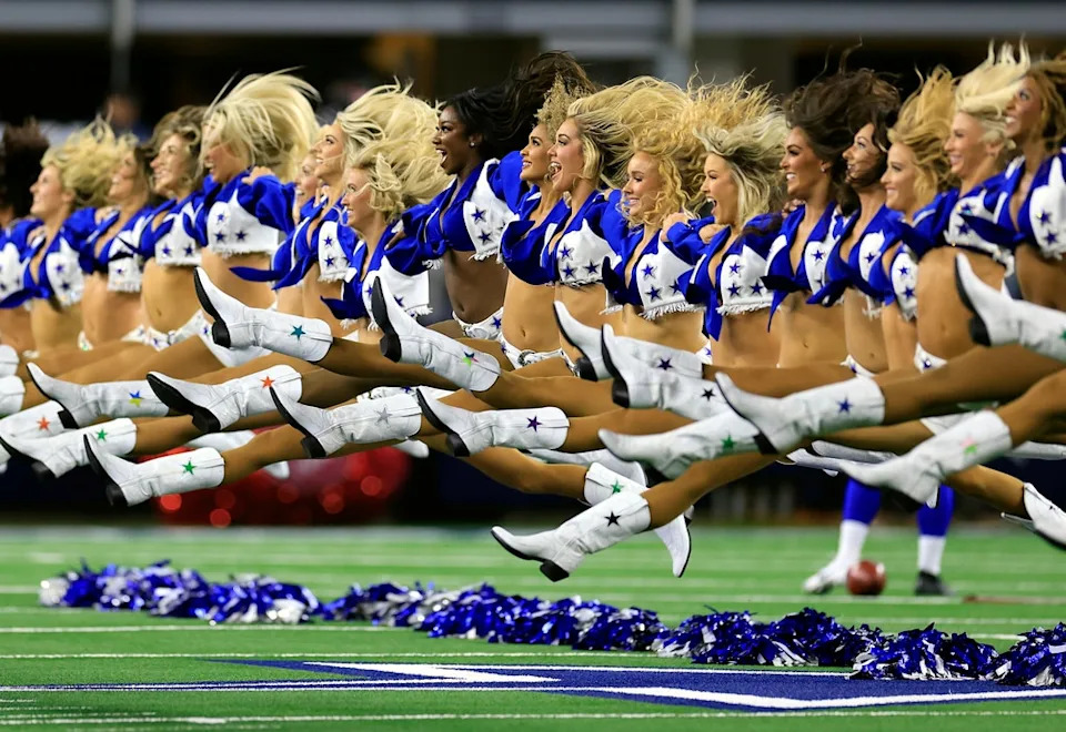 <p>Jump Splits Look Painful Because They Are</p>