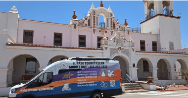El Paso County Clerk’s Office visits La Tuna with mobile unit