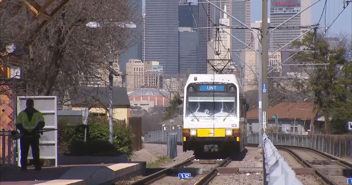 How to get to Dallas Stadium without a car