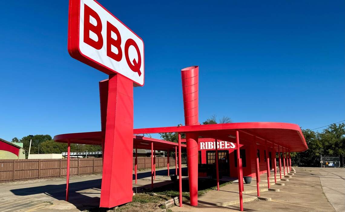 Ribbee’s BBQ, a Fort Worth spinoff of Goldee’s, is closing. Here’s what’s next