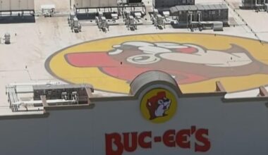 Buc‑ee’s opens first Arizona store to massive fan turnout
