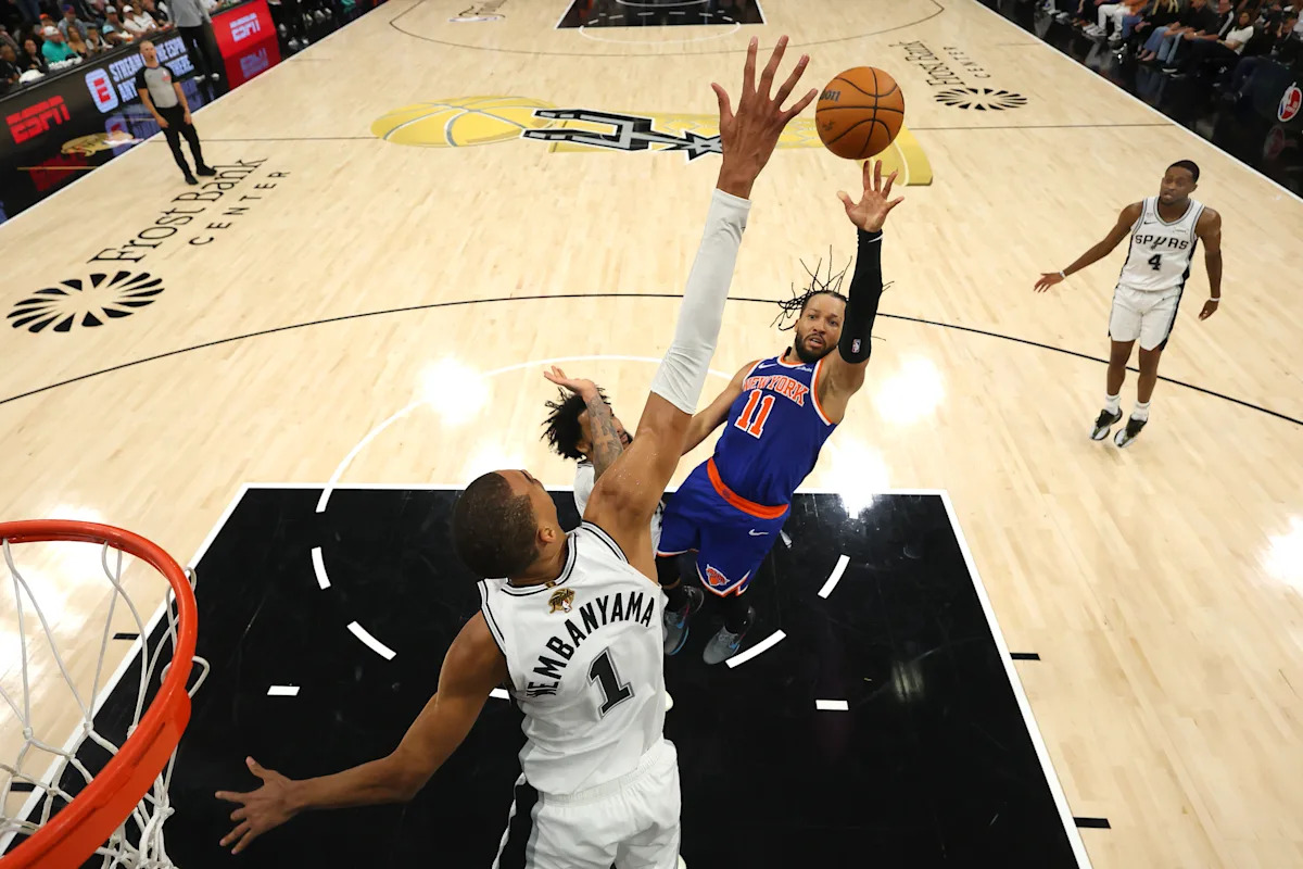 Spurs vs. Knicks score, live updates: NBA Finals head to New York for Game 3; President Trump to attend at Madison Square Garden