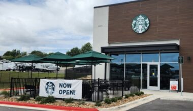 Leander's newest Starbucks location opened in late February. (Daniel Schwalm/Community Impact)