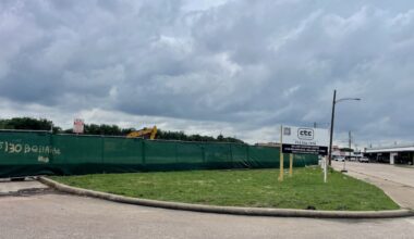 2 retail centers under construction in Bellaire
