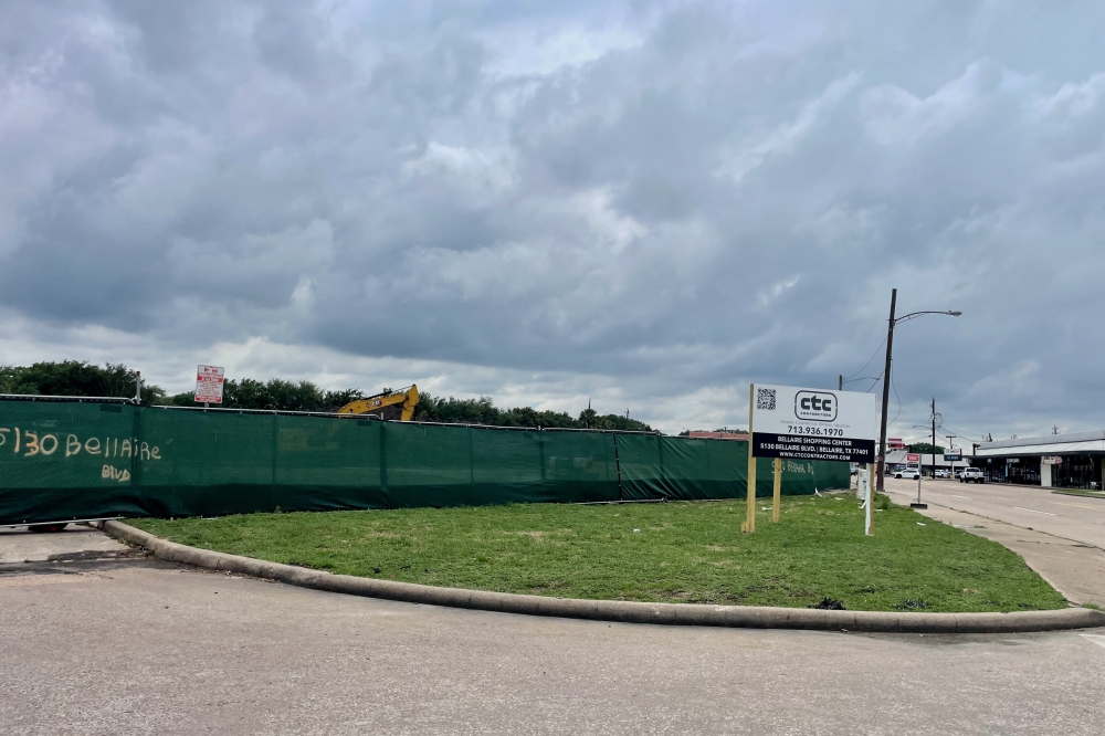 2 retail centers under construction in Bellaire