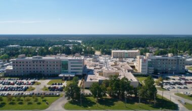 HCA Houston Healthcare Kingwood officials celebrated the hospital’s 35-year anniversary in May. (Courtesy HCA Houston Healthcare Kingwood)