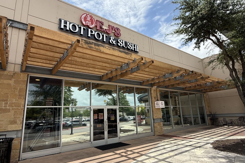 EJ's Hot Pot & Sushi opened in The Shops at Arbor Walk in April. (Grant Crawford/Community Impact)