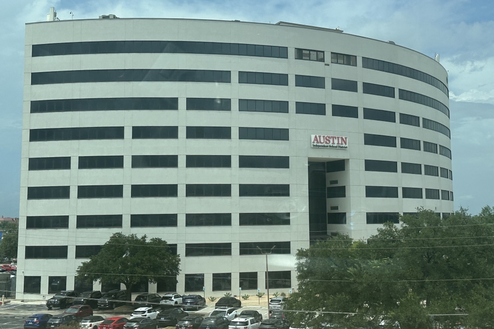 Austin ISD's administrative headquarters at 4000 S. IH-35 in Austin. (Elle Bent/Community Impact)