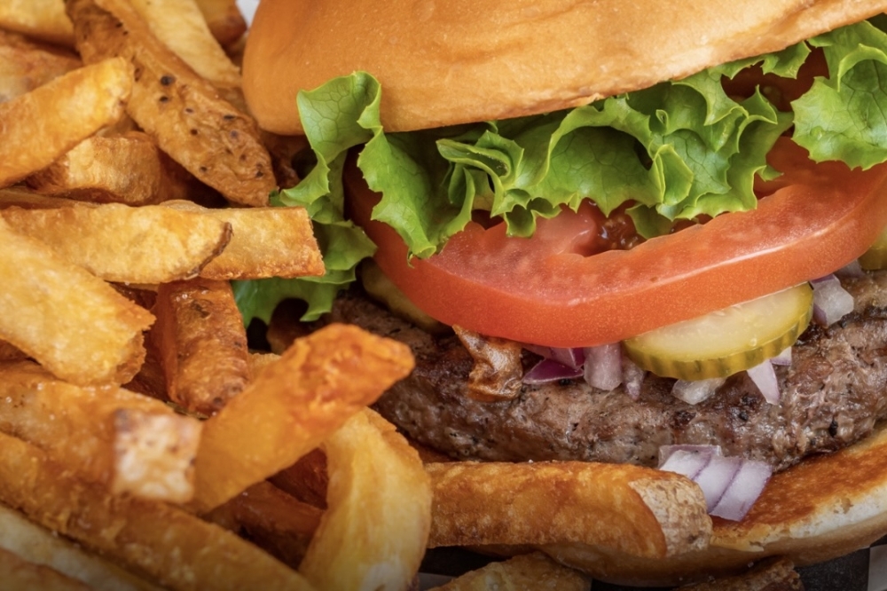 R&R Crafthouse Grill will soon be bringing its American cuisine and Cajun flavors to Katy. (Courtesy R&R Crafthouse Grill)
