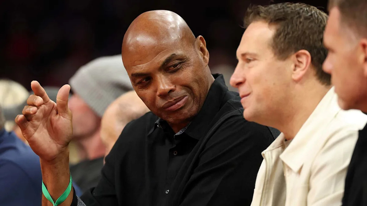 San Antonio mayor gives Charles Barkley hilarious gift amid Spurs-Knicks Game 1