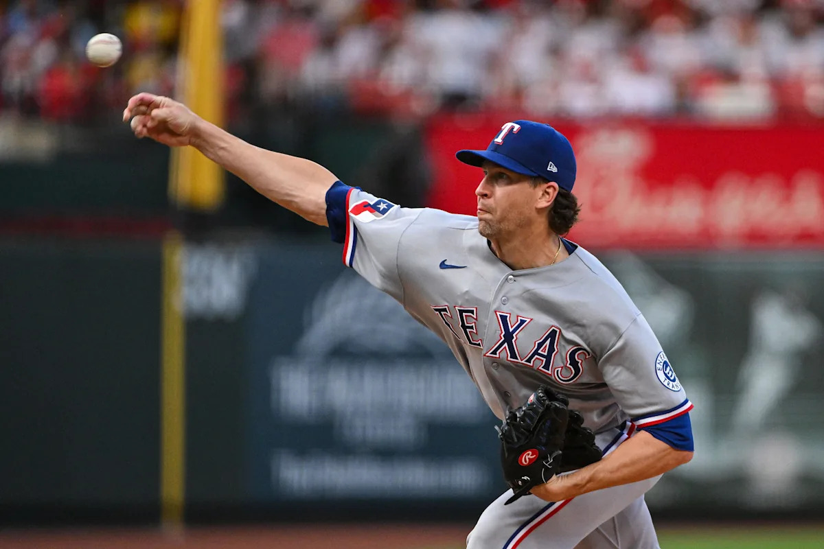 deGrom Outduels McGreevy-Texas Rangers Beat the St. Louis Cardinals 2-1