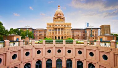Texas lawmakers seek fixes to statewide voter registration system