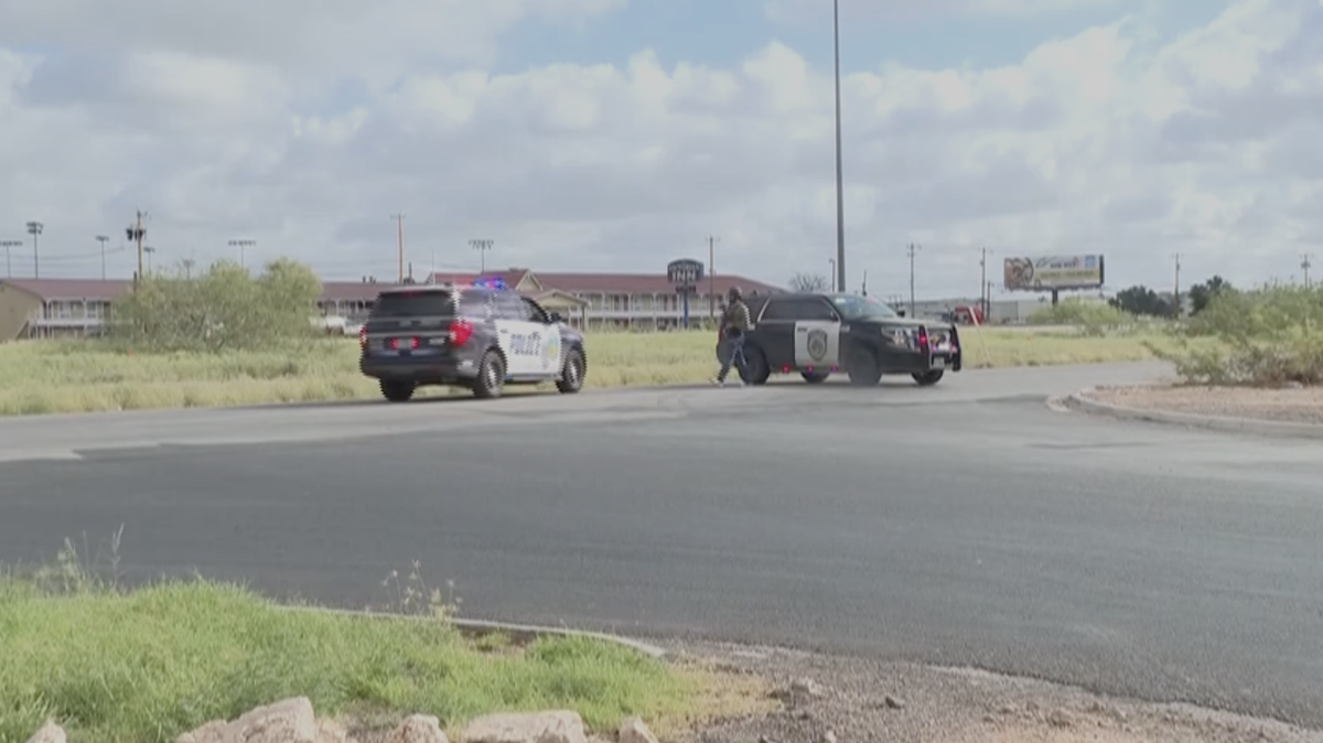 Texas shooting leaves at least 1 dead and 9 injured