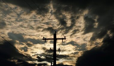 Texas grid flags risks as data centers, crypto sites fail voltage tests