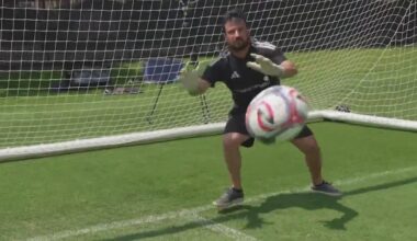 CBS News Texas’ Bo Evans takes on the high-pressure world of pro goalkeeping
