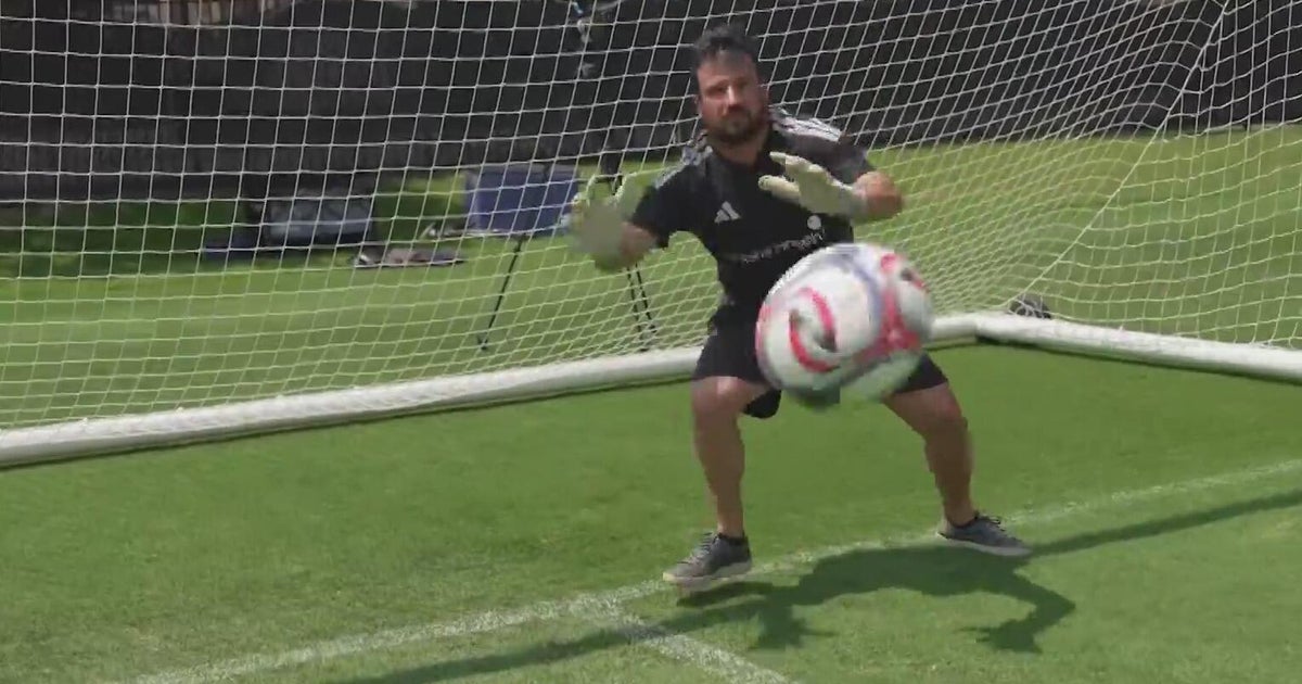 CBS News Texas’ Bo Evans takes on the high-pressure world of pro goalkeeping
