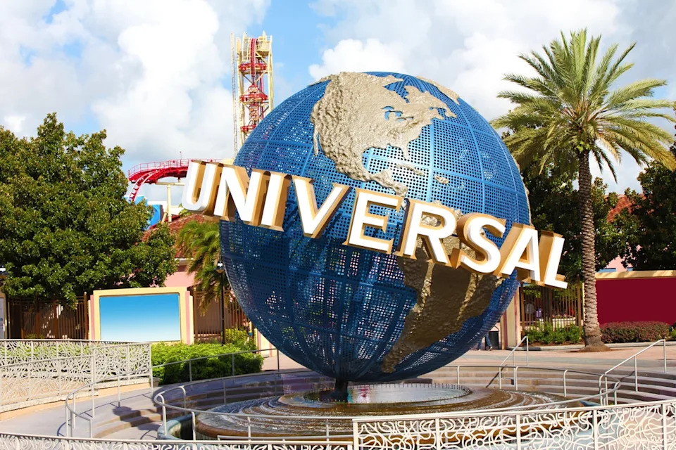 The Universal Studios globe at the Orlando, Florida theme park (Getty/iStock)