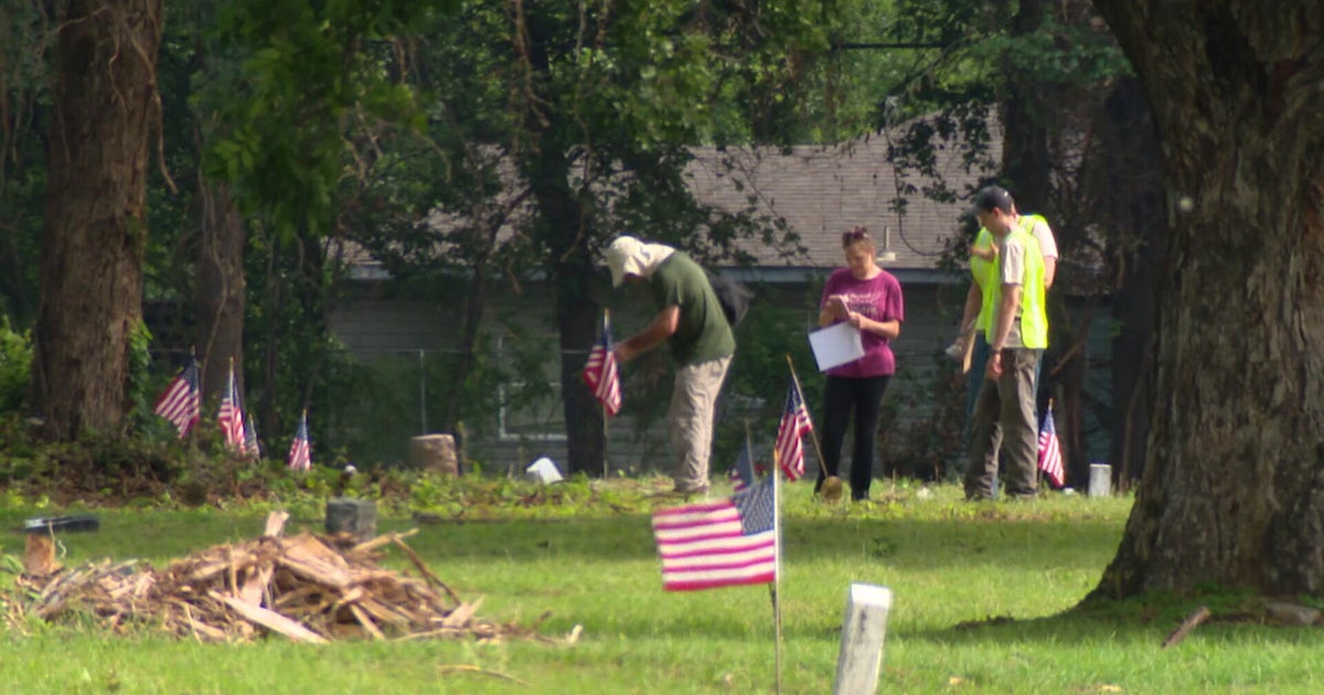 Volunteers, community members preserve historical Black cemetery in North Texas on Juneteenth weekend