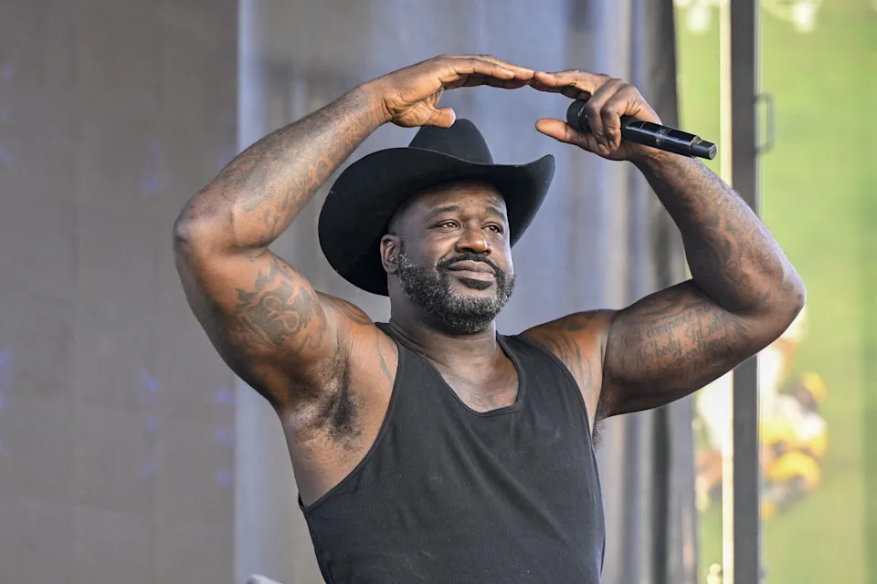 Dec 31, 2025; Arlington, TX, USA; Shaquille O'Neal, also known as DJ Diesel, performs before the 2025 Cotton Bowl and quarterfinal game of the College Football Playoff at AT&T Stadium. Mandatory Credit: Jerome Miron-Imagn Images