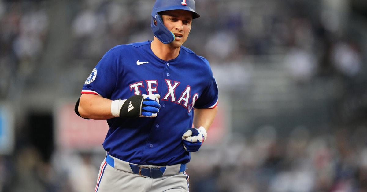 Corey Seager hits a 2-run homer in his Rangers return, snapping an 0-for-29 skid | MLB