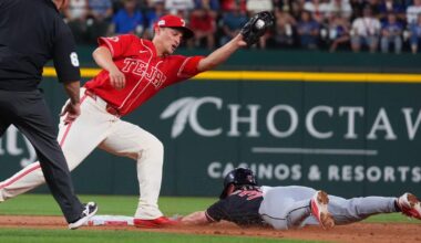 Seager, Higashioka go deep as Rangers win 3-2 over Guardians | Region