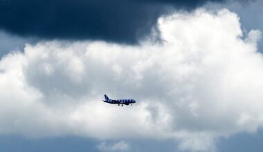 Houston Flight Delays Pile Up, But Power Outages Dial Down | NewsRadio 740 KTRH