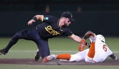 Oregon ties game vs. Texas in Super Regional; live updates | Oregon Ducks