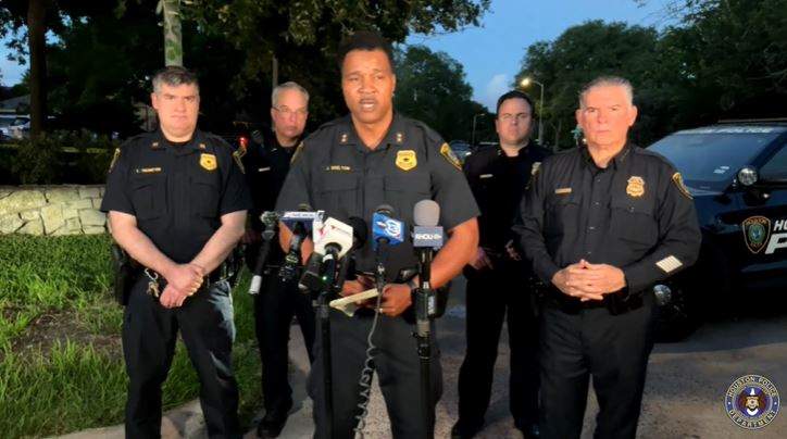 Suspect Shot by Houston Police After Threatening Parent, Child | NewsRadio 740 KTRH