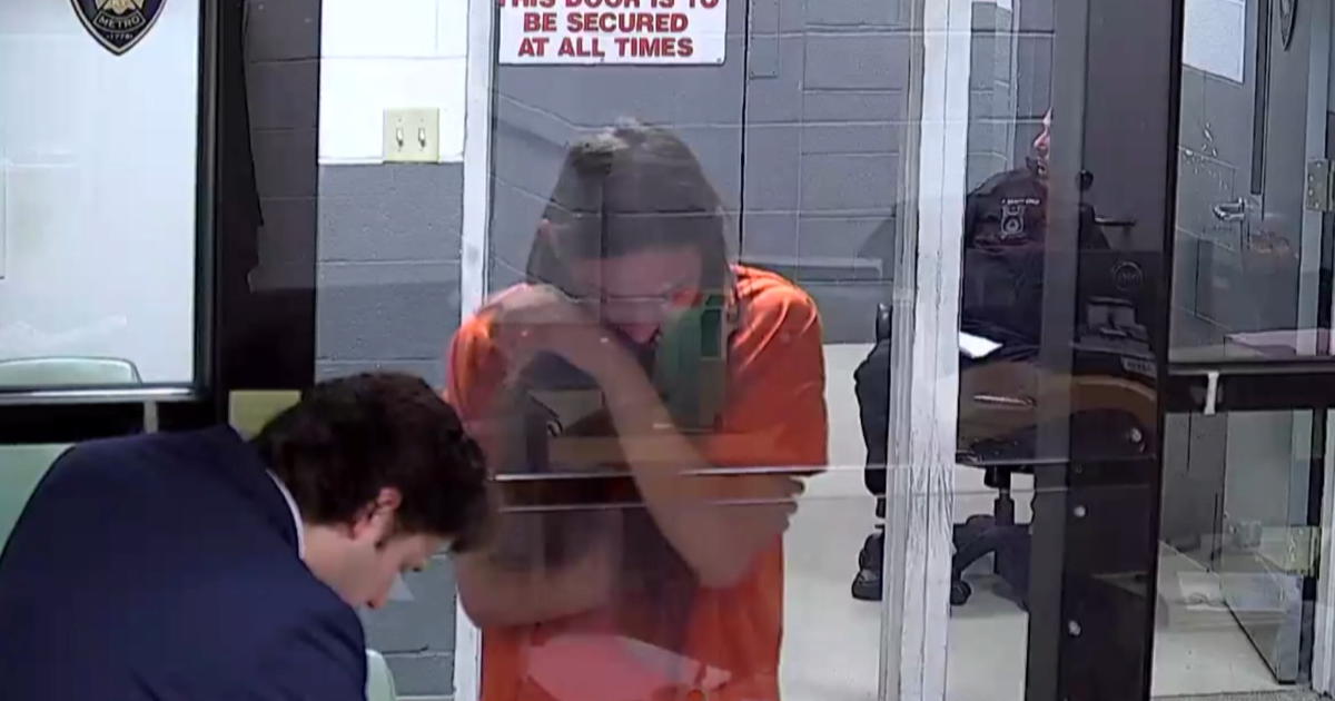 $25K bond set for man accused of shooting at Texas Roadhouse in Okolona | Crime Reports