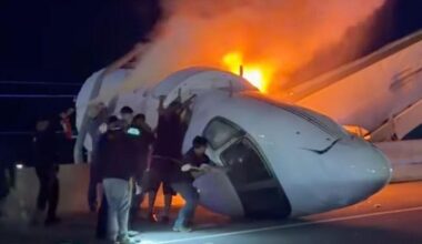 With a sledgehammer and a shovel, volunteers raced to save passengers in Texas plane crash | Associated Press