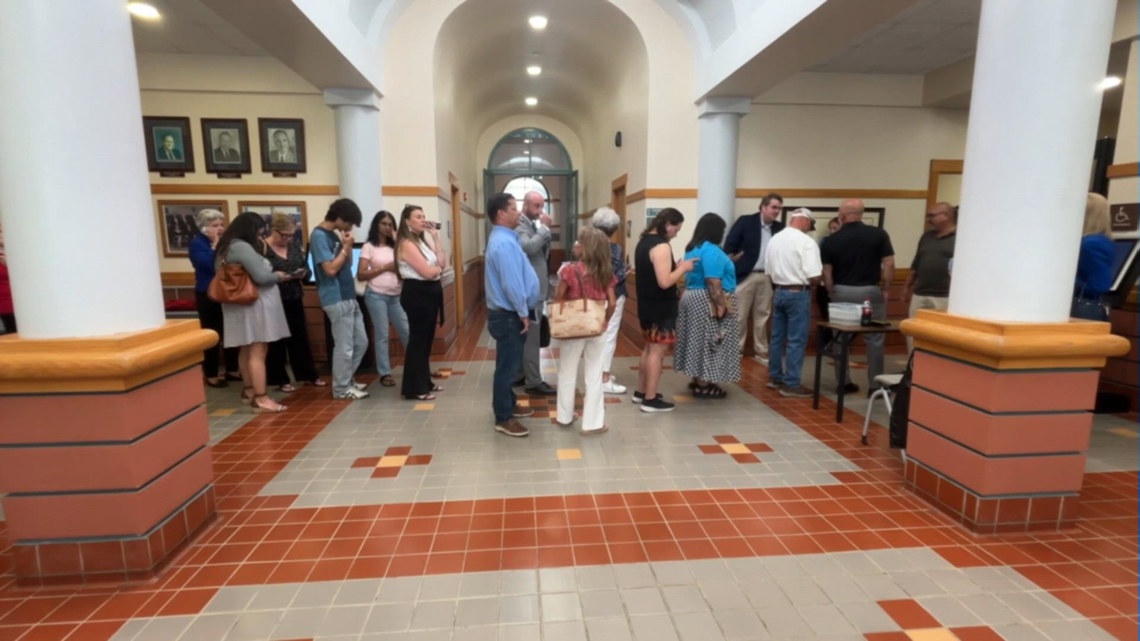 Packed City Hall crowd weighs in on controversial Inner Harbor desalination project
