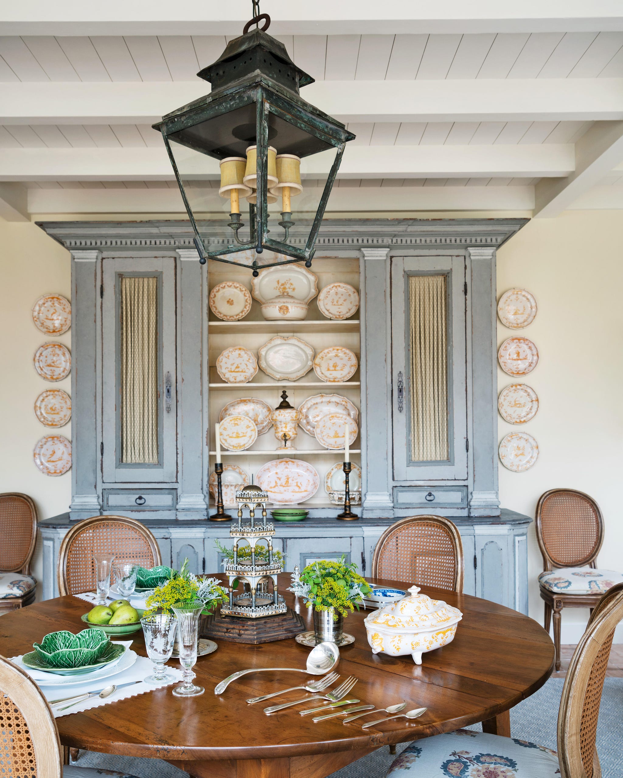 Kincaid-designed Dallas breakfast room interior Kincaid-designed Dallas breakfast room interior