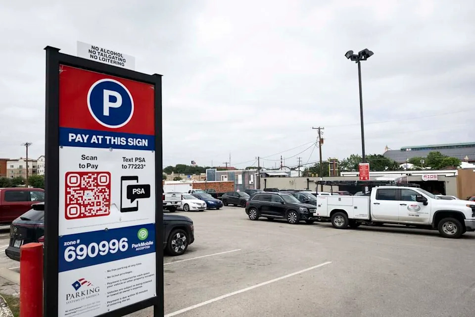 The parking lot at 2458 Ellis Ave. could become a 4.5 story parking garage.