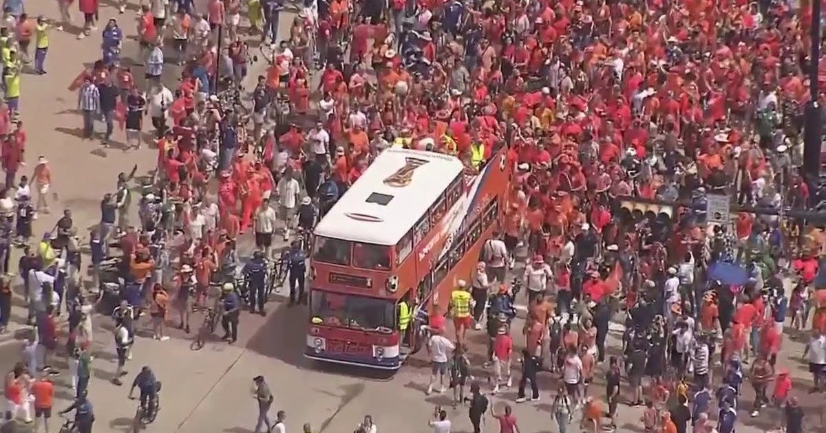 Dutch orange bus breaks down in Houston