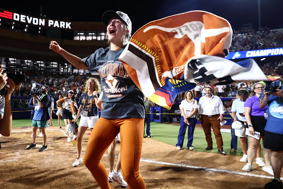 Longhorns Daily News: Texas, Texas Tech’s WCWS Finals set new viewership records