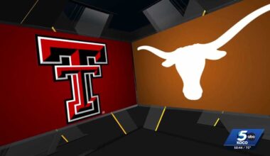 Texas and Texas Tech competing in Game 2 of WCWS