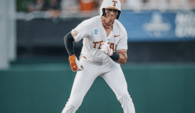 No. 6 Texas blasts No. 11 Oregon, 11-3, to open Austin Super Regional