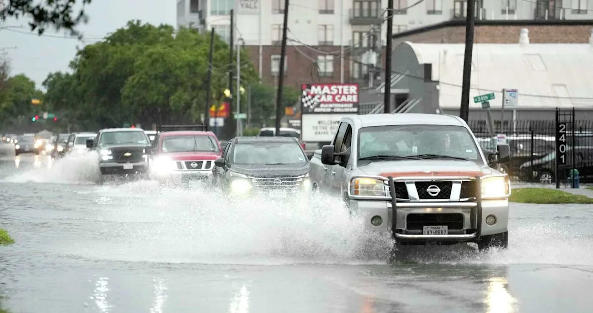 Houston flash flood warning: Here's where drivers may encounter high water
