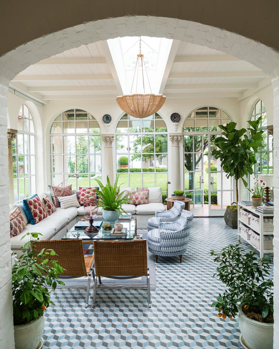 Kincaid Dallas sunroom with natural light and cozy decor
